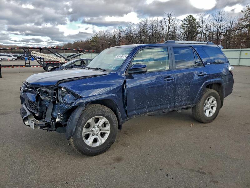TOYOTA 4RUNNER SR 2024 with VIN JTEMU5JR2R6222612 - Photo from auction