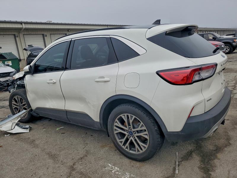 Photo 2 from auction – 2022 FORD ESCAPE SEL with VIN 1FMCU0H61NUB61785