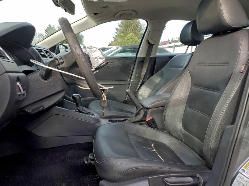 Photo 7 from auction – 2012 VOLKSWAGEN JETTA SE with VIN 3VWDP7AJ6CM324873