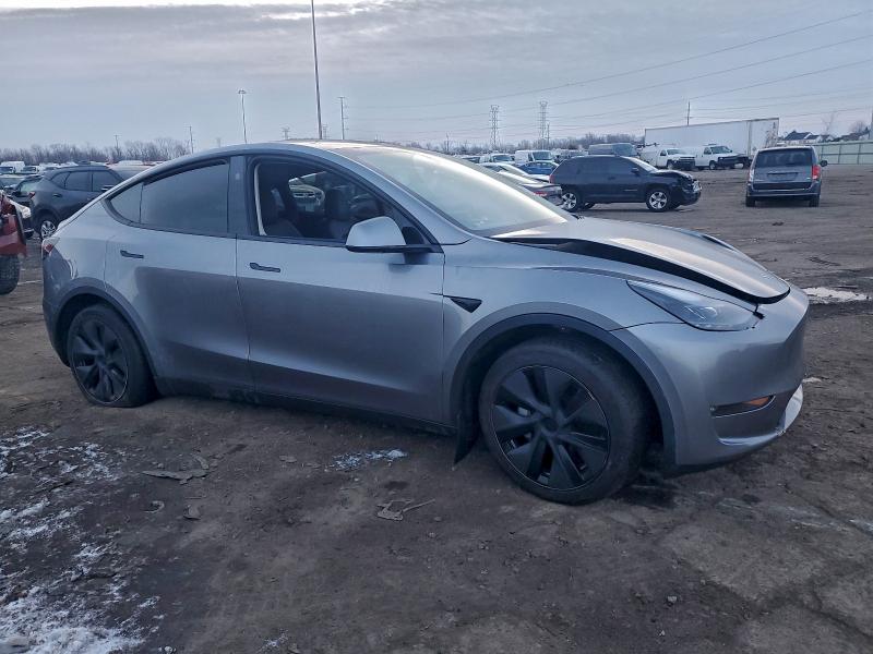 Photo 4 from auction – 2025 TESLA MODEL Y with VIN 7SAYGDEE5SF283397