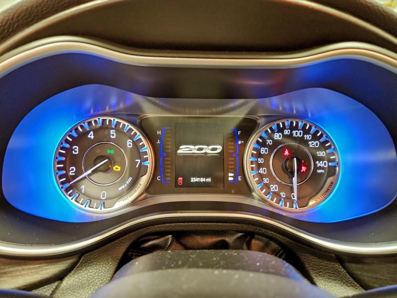 Photo 9 from auction – 2015 CHRYSLER 200 LIMITE with VIN 1C3CCCAB6FN580036