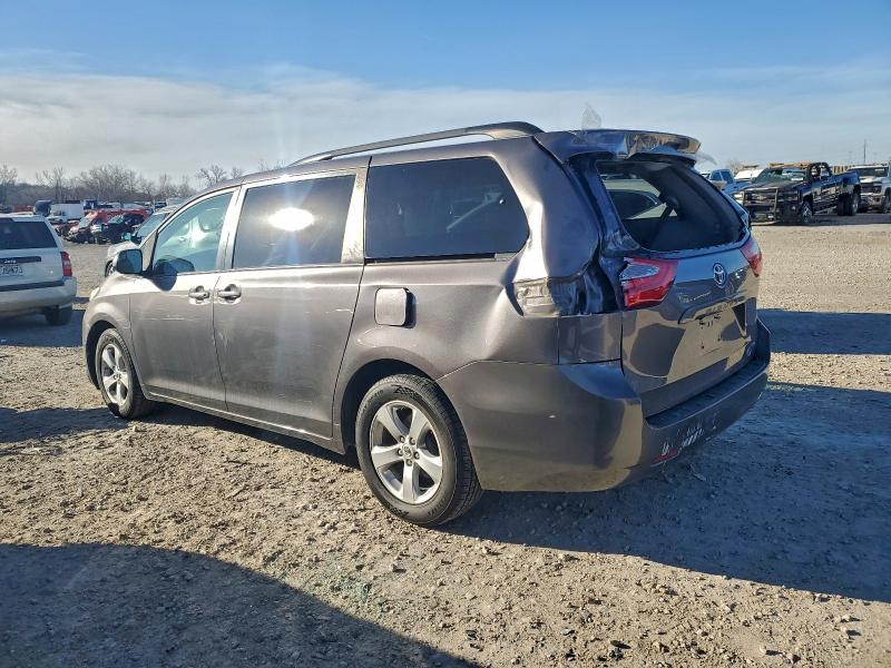 Photo 2 from auction – 2016 TOYOTA SIENNA with VIN 5TDKK3DC7GS756036