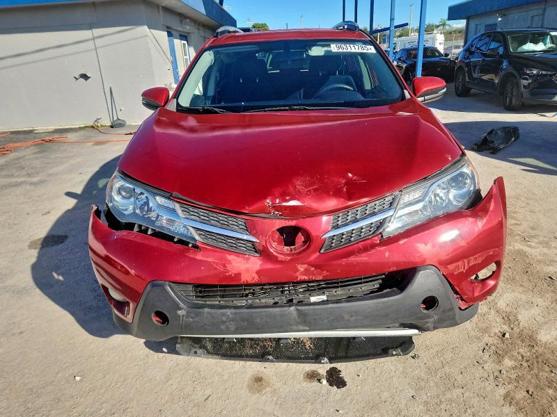 Photo 5 from auction – 2015 TOYOTA RAV4 XLE with VIN JTMWFREV2FD077777