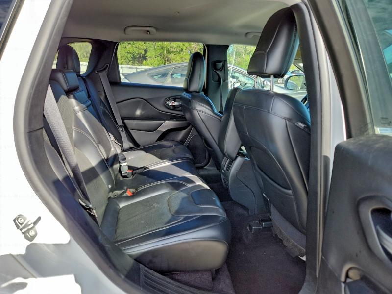 Photo 11 from auction – 2019 JEEP CHEROKEE L with VIN 1C4PJLDB2KD170350