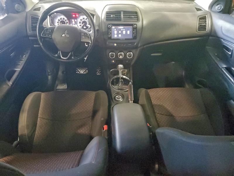 Photo 8 from auction – 2017 MITSUBISHI OUTLANDER with VIN JA4AR3AU3HZ042161