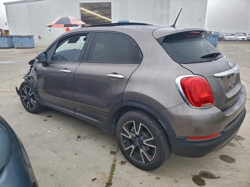 Фото 2 с аукциона – 2016 FIAT 500X с VIN ZFBCFXBT8GP470888