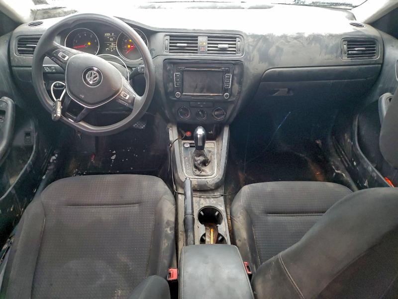 Photo 8 from auction – 2015 VOLKSWAGEN JETTA BASE with VIN 3VW2K7AJ4FM404232
