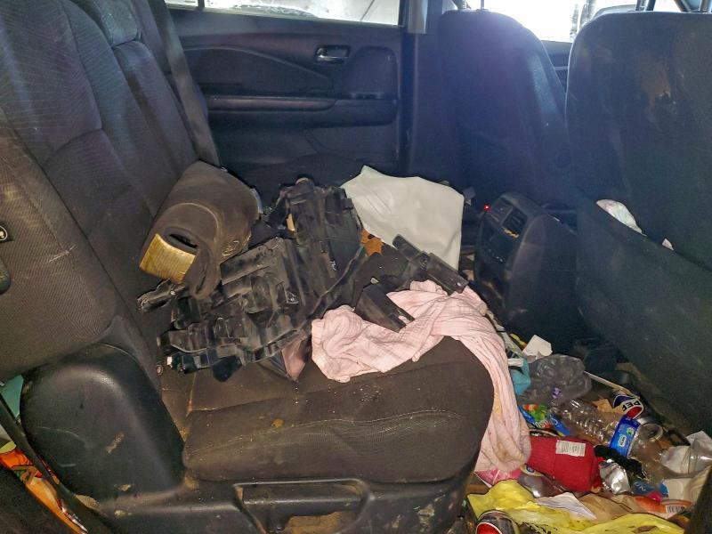 Photo 11 from auction – 2018 HONDA PILOT EX with VIN 5FNYF6H33JB056147
