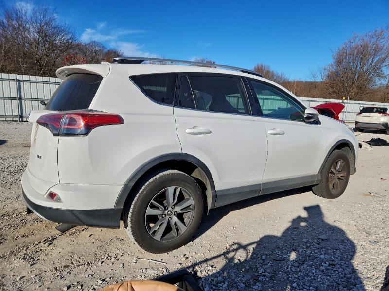 Photo 3 from auction – 2016 TOYOTA RAV4 XLE with VIN 2T3WFREV0GW240205