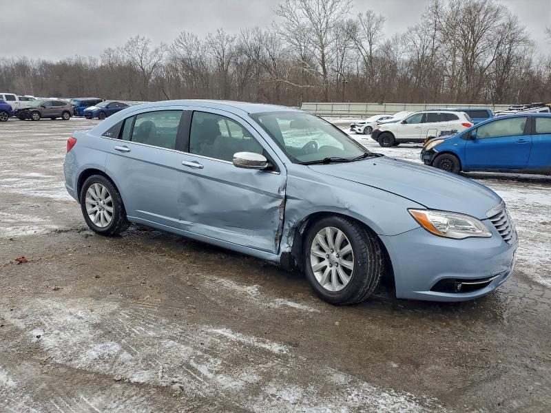 Photo 4 from auction – 2014 CHRYSLER 200 LIMITE with VIN 1C3CCBCG6EN156244