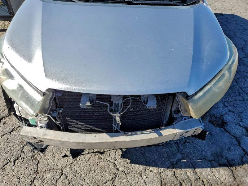 Photo 12 from auction – 2016 TOYOTA HIGHLANDER with VIN 5TDJKRFH6GS238877