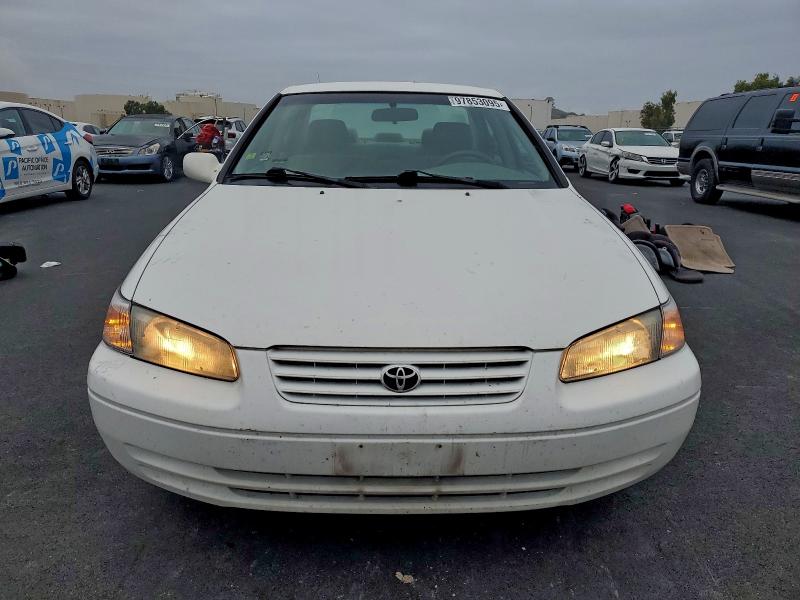 Photo 5 from auction – 1999 TOYOTA CAMRY LE with VIN JT2BF22K3X0176643
