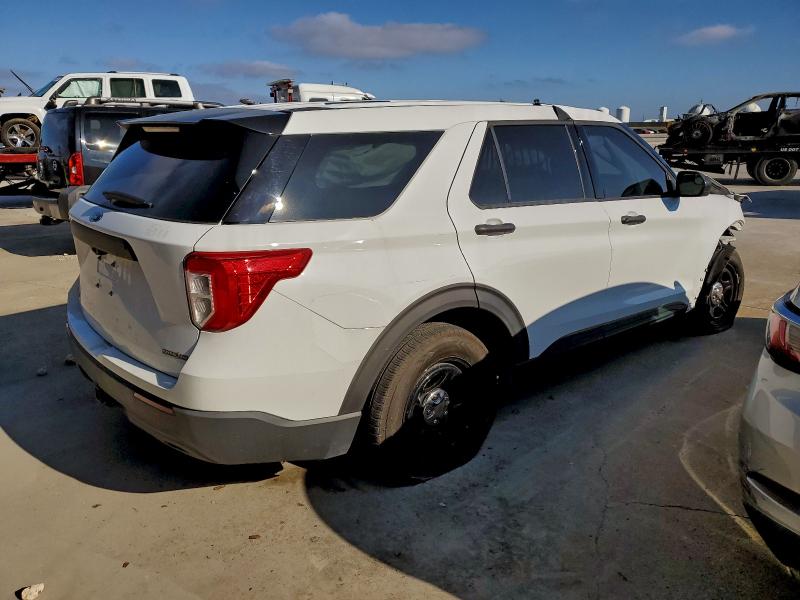 Photo 3 from auction – 2022 FORD EXPLORER P with VIN 1FM5K8AB8NGA31070