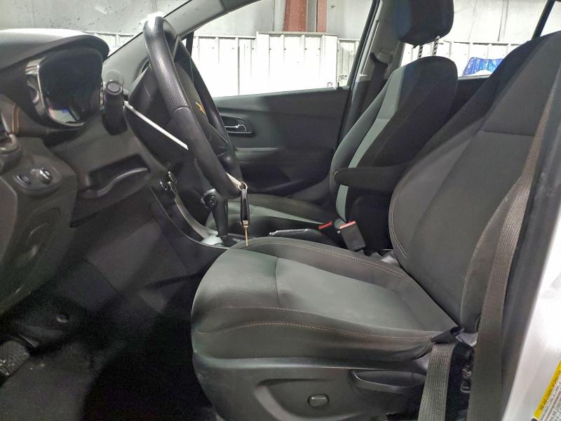 Photo 7 from auction – 2019 CHEVROLET TRAX LS with VIN 3GNCJKSB6KL224634