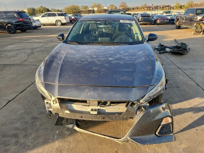 Photo 5 from auction – 2019 NISSAN ALTIMA SR with VIN 1N4BL4CV3KN314817