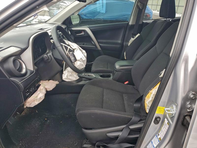 Photo 7 from auction – 2017 TOYOTA RAV4 XLE with VIN 2T3RFREV6HW666205