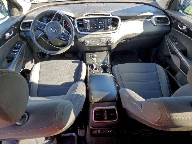 Photo 8 from auction – 2018 KIA SORENTO LX with VIN 5XYPGDA32JG431798
