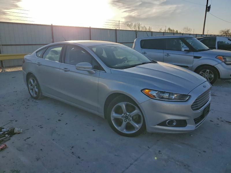 Photo 4 from auction – 2016 FORD FUSION SE with VIN 3FA6P0H79GR219014