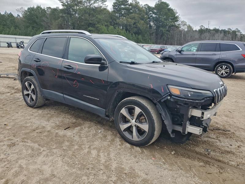 Photo 4 from auction – 2019 JEEP CHEROKEE L with VIN 1C4PJLDB5KD346372