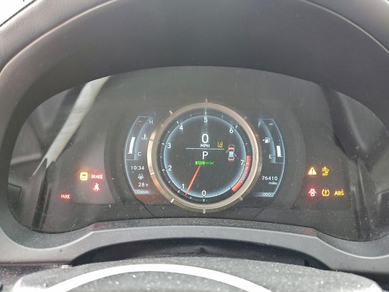 Photo 9 from auction – 2018 LEXUS IS 300 with VIN JTHC81D25J5030749