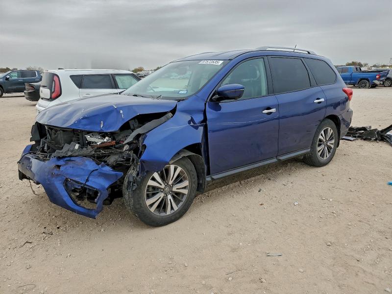 NISSAN PATHFINDER 2017 with VIN 5N1DR2MM1HC901531 - Photo from auction