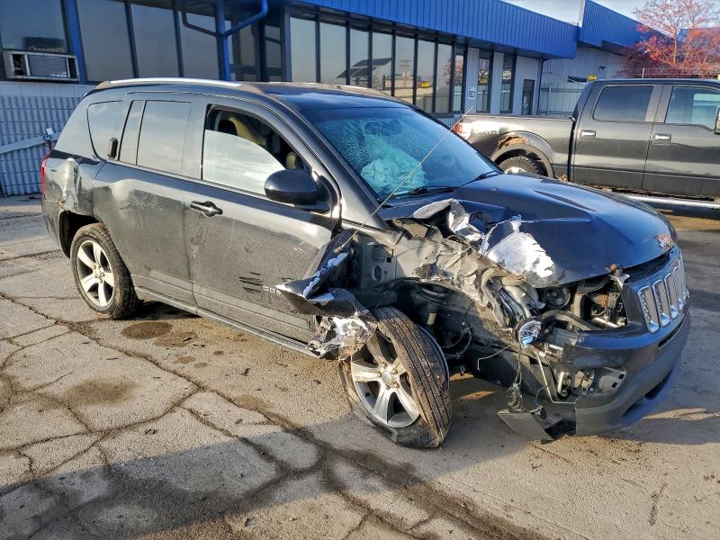 Photo 4 from auction – 2017 JEEP COMPASS LA with VIN 1C4NJCEB4HD189433