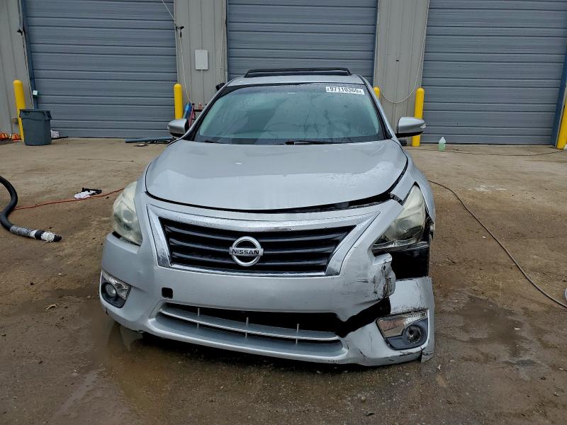 Photo 5 from auction – 2015 NISSAN ALTIMA 2.5 with VIN 1N4AL3AP8FC161816