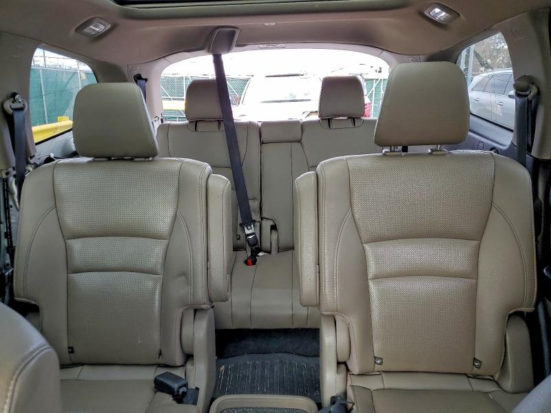 Photo 10 from auction – 2017 HONDA PILOT ELIT with VIN 5FNYF6H04HB053435