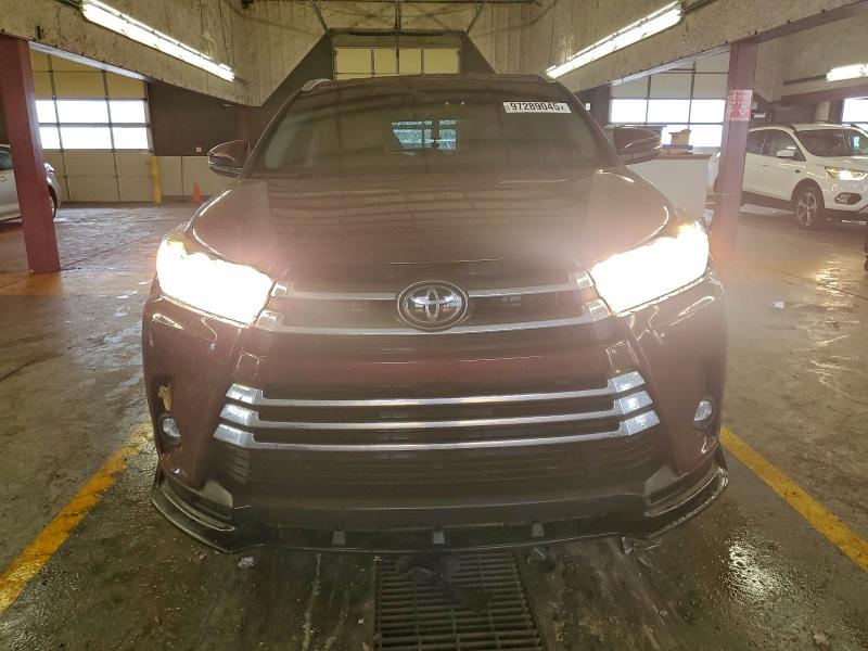 Photo 5 from auction – 2019 TOYOTA HIGHLANDER with VIN 5TDDZRFH3KS944965