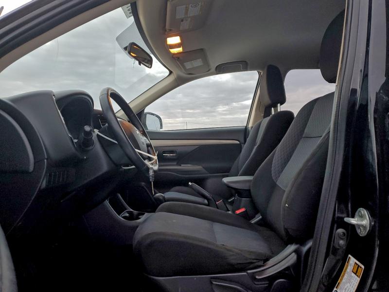Photo 7 from auction – 2014 MITSUBISHI OUTLANDER with VIN JA4AZ2A32EZ606671
