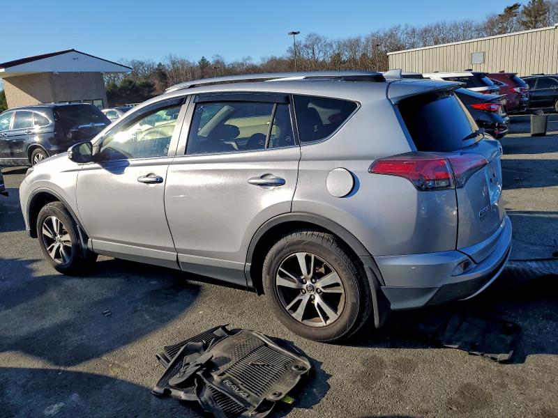 Photo 2 from auction – 2018 TOYOTA RAV4 with VIN JTMRFREV7JJ242312