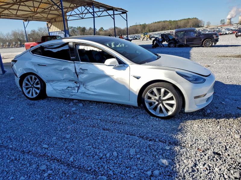 Photo 4 from auction – 2019 TESLA MODEL 3 with VIN 5YJ3E1EB2KF454138