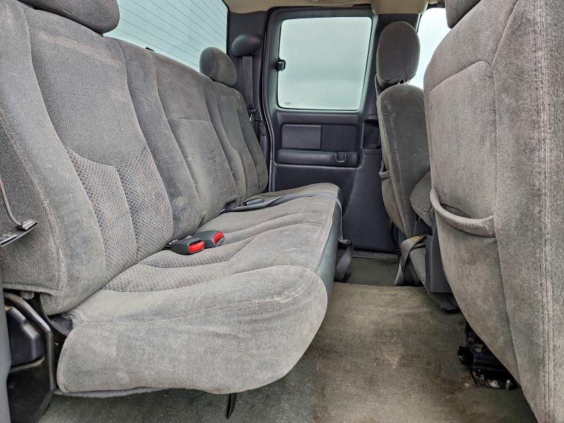 Photo 10 from auction – 2004 CHEVROLET SILVERADO with VIN 2GCEC19V241212023