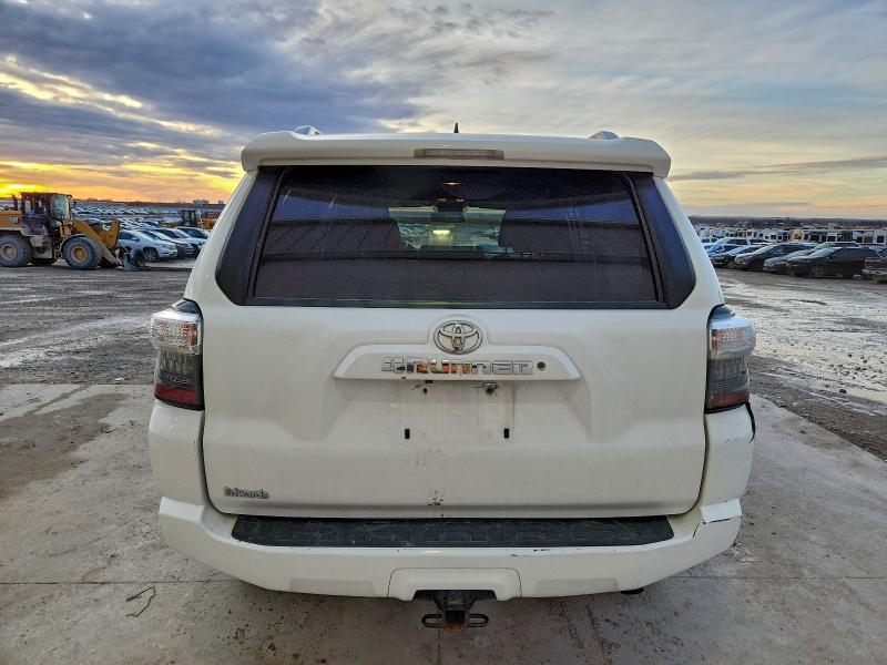 Photo 6 from auction – 2017 TOYOTA 4RUNNER SR with VIN JTEBU5JR2H5459564
