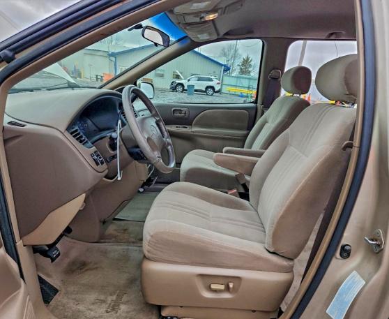 Photo 7 from auction – 2002 TOYOTA SIENNA LE with VIN 4T3ZF13C22U467372