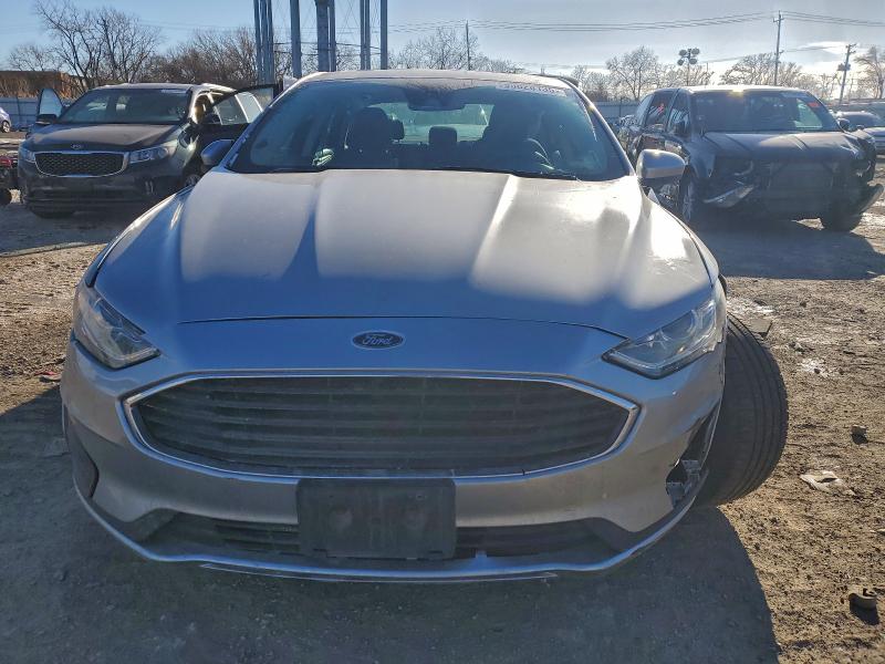 Photo 5 from auction – 2020 FORD FUSION SE with VIN 3FA6P0HD0LR185433