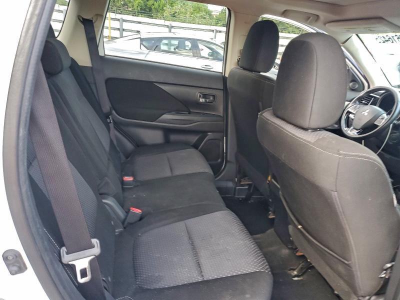 Photo 11 from auction – 2018 MITSUBISHI OUTLANDER with VIN JA4AD3A3XJZ061141