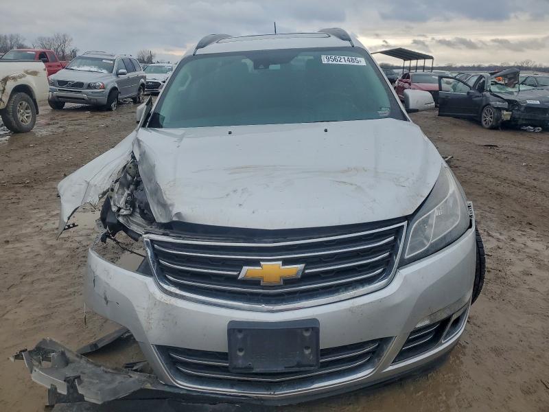 Photo 5 from auction – 2016 CHEVROLET TRAVERSE L with VIN 1GNKVJKD1GJ251086