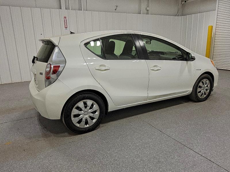 Photo 3 from auction – 2014 TOYOTA PRIUS C with VIN JTDKDTB36E1081724