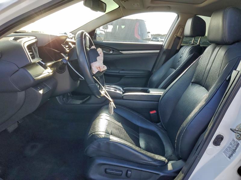 Photo 7 from auction – 2016 HONDA CIVIC EXL with VIN 19XFC1F73GE210833