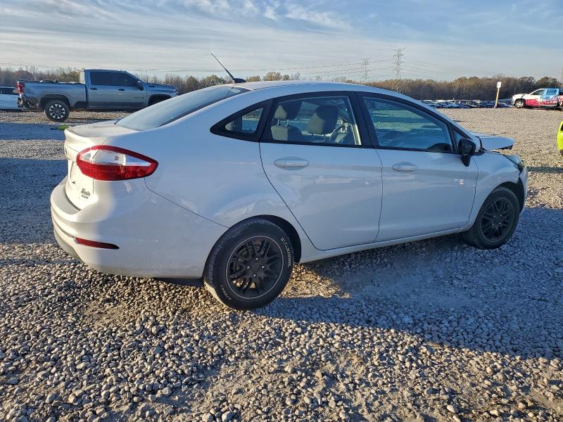 Photo 3 from auction – 2014 FORD FIESTA S with VIN 3FADP4AJ2EM211805