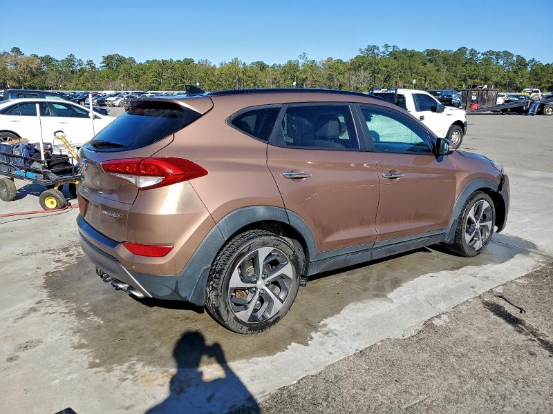 Photo 3 from auction – 2016 HYUNDAI TUCSON with VIN KM8J33A27GU235684