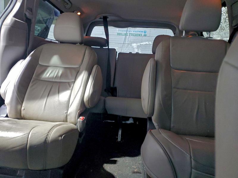Photo 10 from auction – 2015 TOYOTA SIENNA XLE with VIN 5TDDK3DC2FS112189