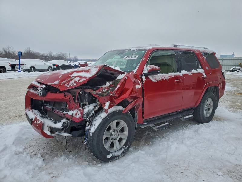 TOYOTA 4RUNNER SR 2019 with VIN JTEBU5JR4K5660521 - Photo from auction