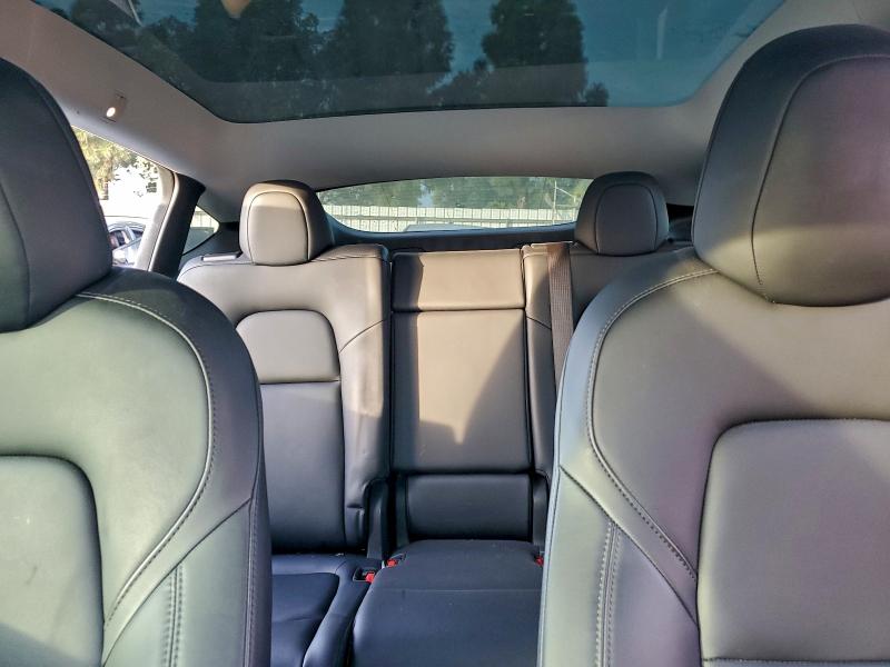 Photo 10 from auction – 2021 TESLA MODEL Y with VIN 5YJYGAEE2MF214102
