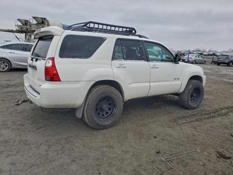 Photo 3 from auction – 2007 TOYOTA 4RUNNER SR with VIN JTEBU14R570112438