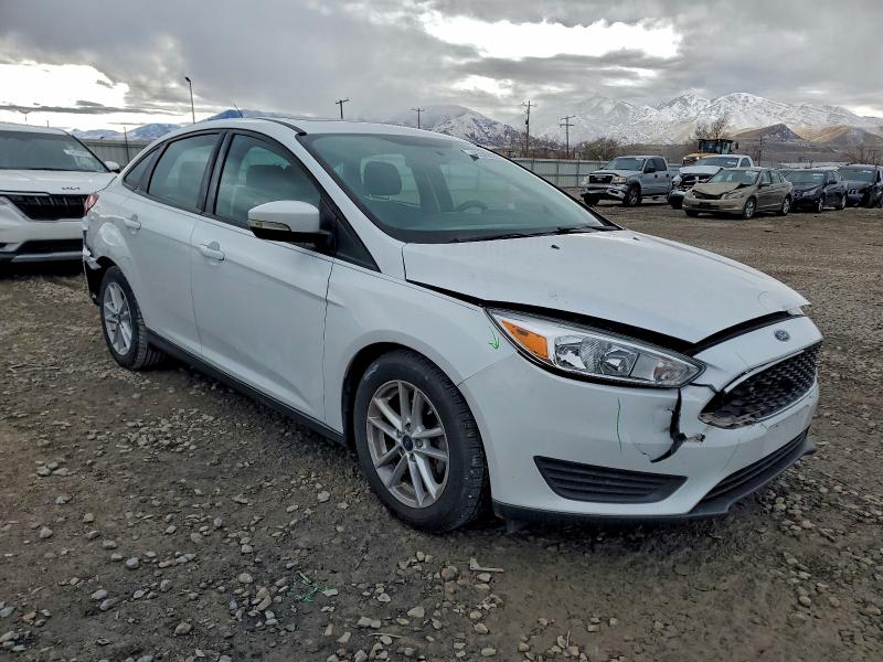 Photo 4 from auction – 2016 FORD FOCUS SE with VIN 1FADP3F26GL364736
