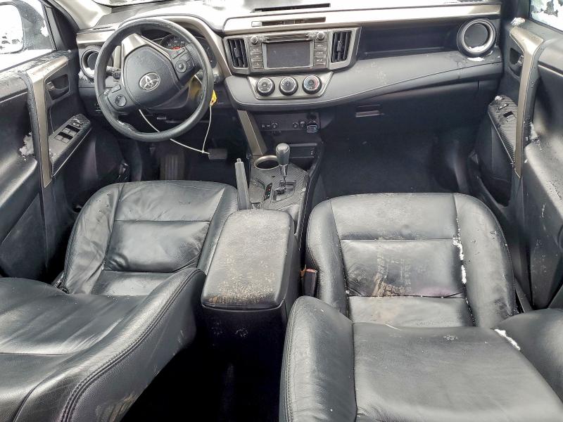 Photo 8 from auction – 2015 TOYOTA RAV4 LE with VIN 2T3BFREV5FW259877