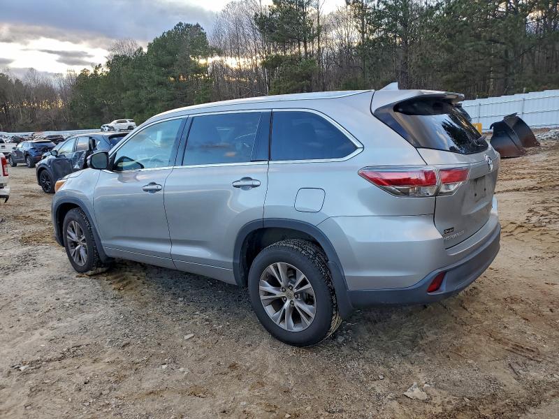 Photo 2 from auction – 2015 TOYOTA HIGHLANDER with VIN 5TDKKRFH7FS087471