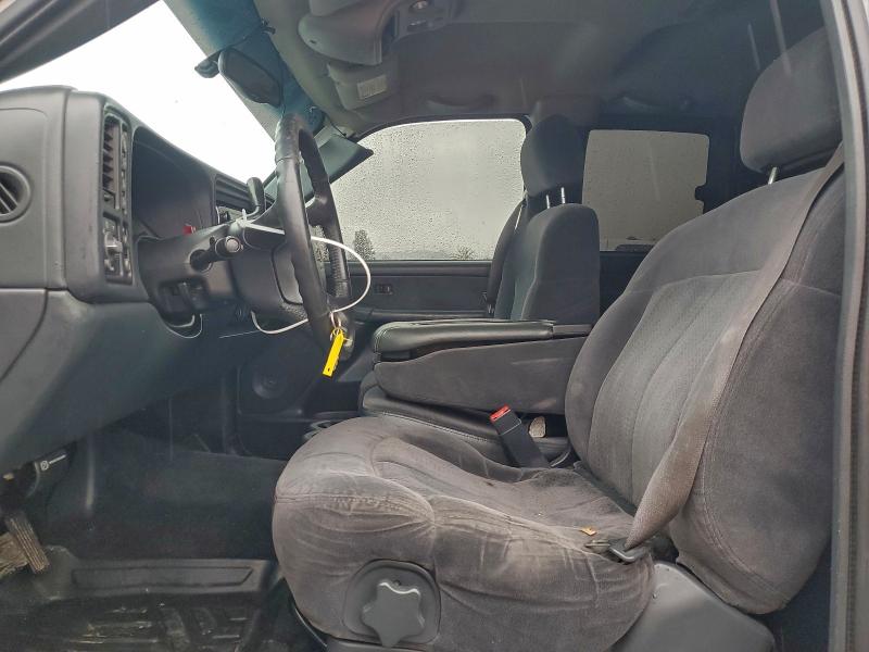 Photo 7 from auction – 2002 CHEVROLET SILVERADO with VIN 1GCEK19T52E198972